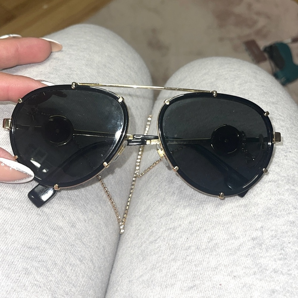 Versace black and gold accent sunglasses 💯 authentic
